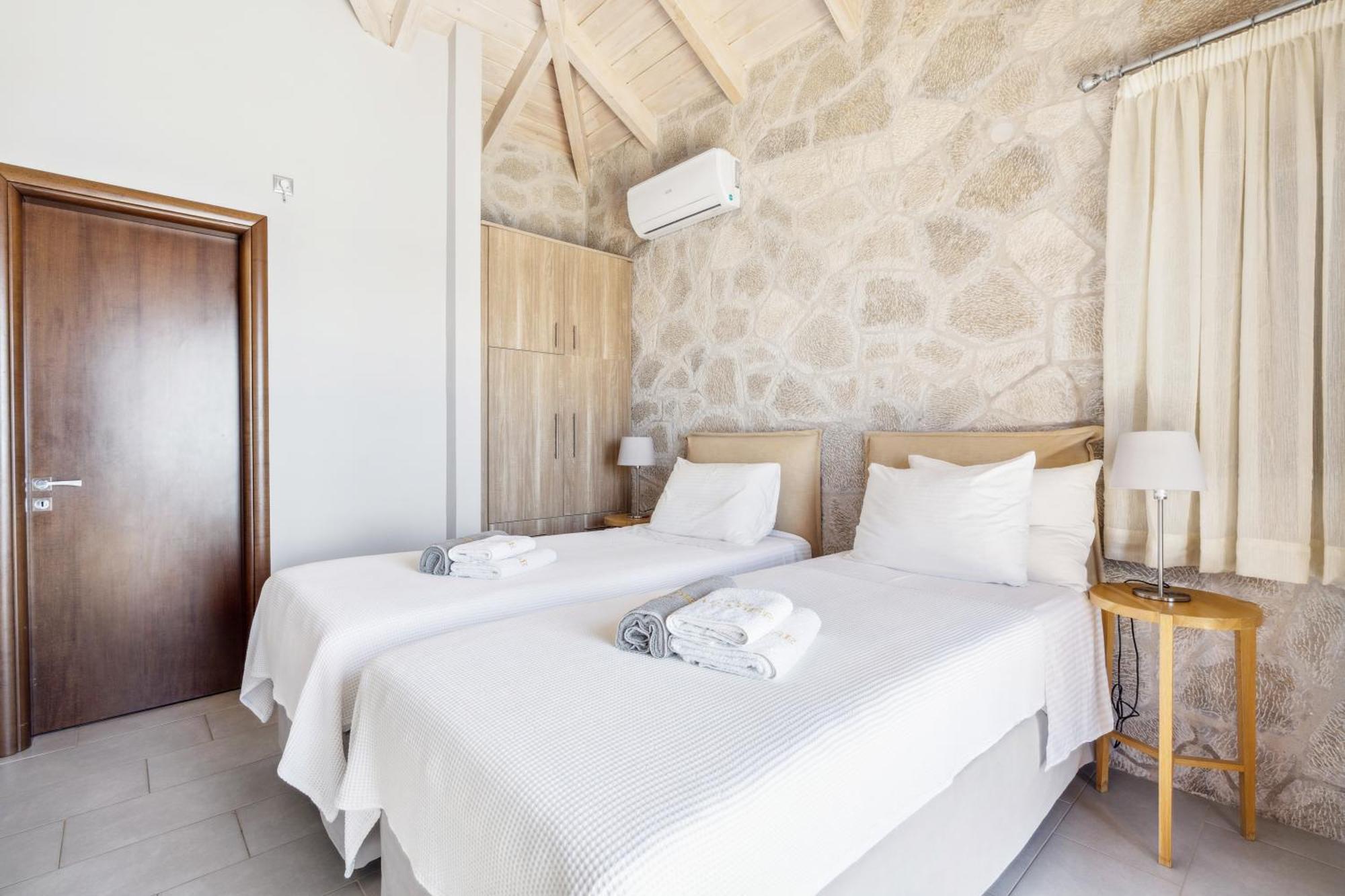 Milos Paradise Luxury Villas Айос-Никитас Экстерьер фото